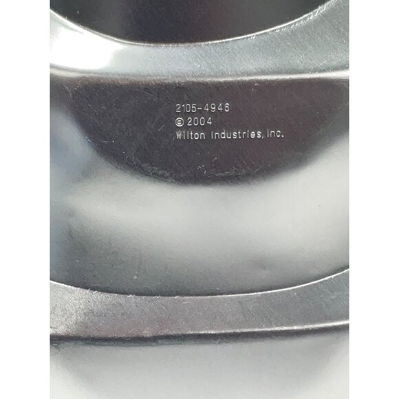 Wilton 2004 Cake Pan 3-Tier Topsy Turvy Wedding Anniversary Celebration Aluminum - Picture 2 of 3